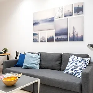 Cozy Studio 5 Min From Camp Nou Apartamento Barcelona
