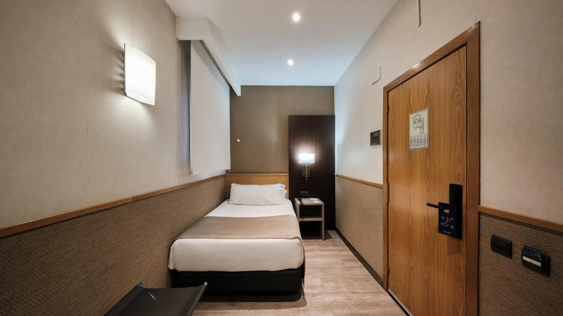 Catalonia Sagrada Familia Hotel Barcelona 3*,